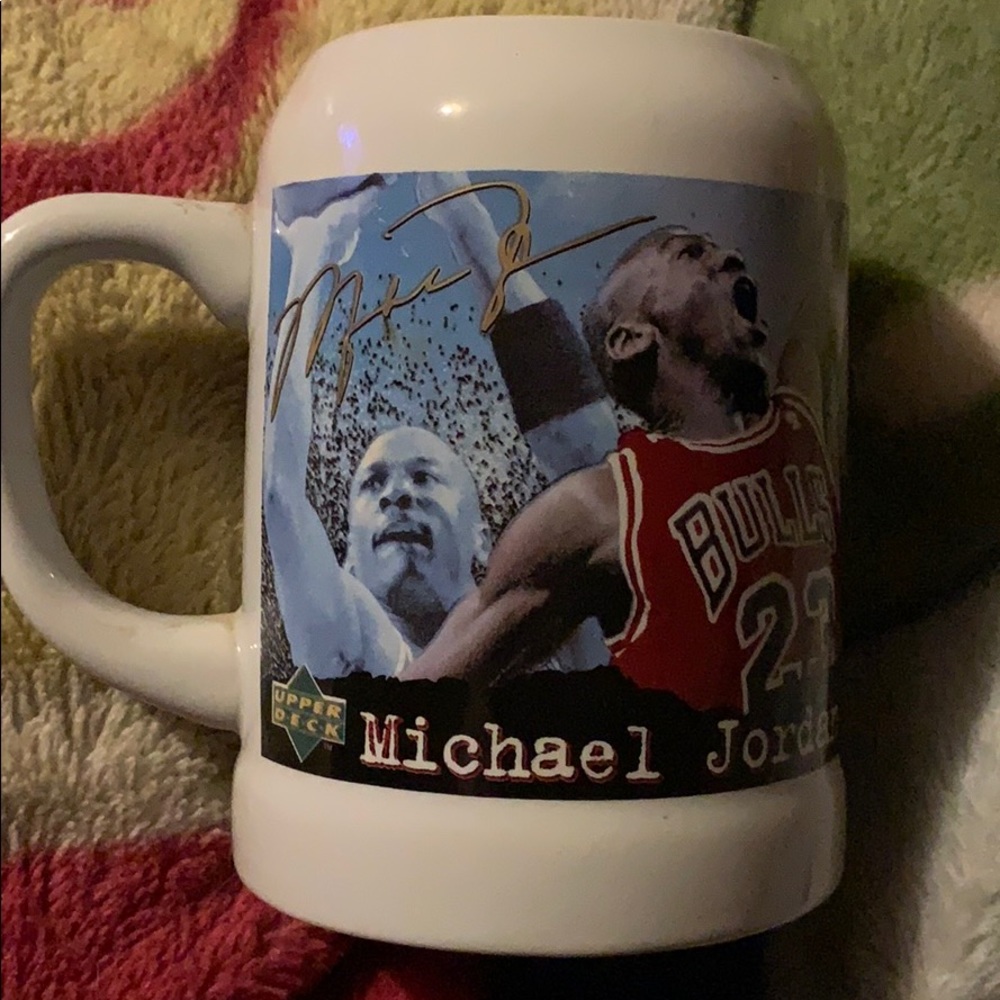 Michael Jordan “mug” upper deck commemorative